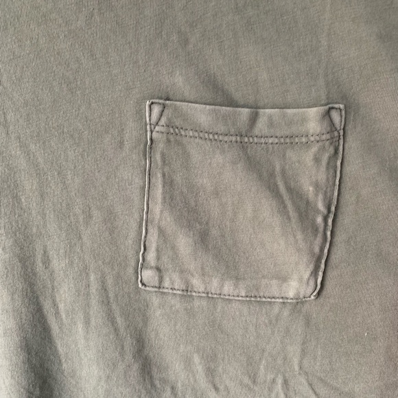 Gap T-shirt - Picture 2 of 5